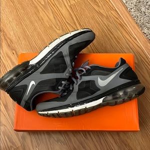 Nike air max excellerate